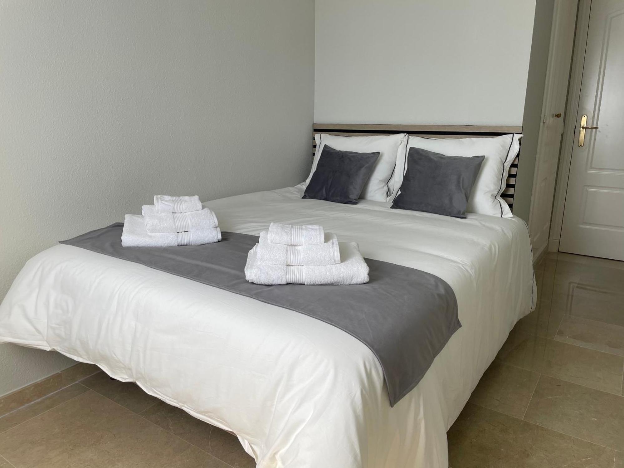 Apartamento En Marina Duquesa Castillo de Sabinillas Ngoại thất bức ảnh