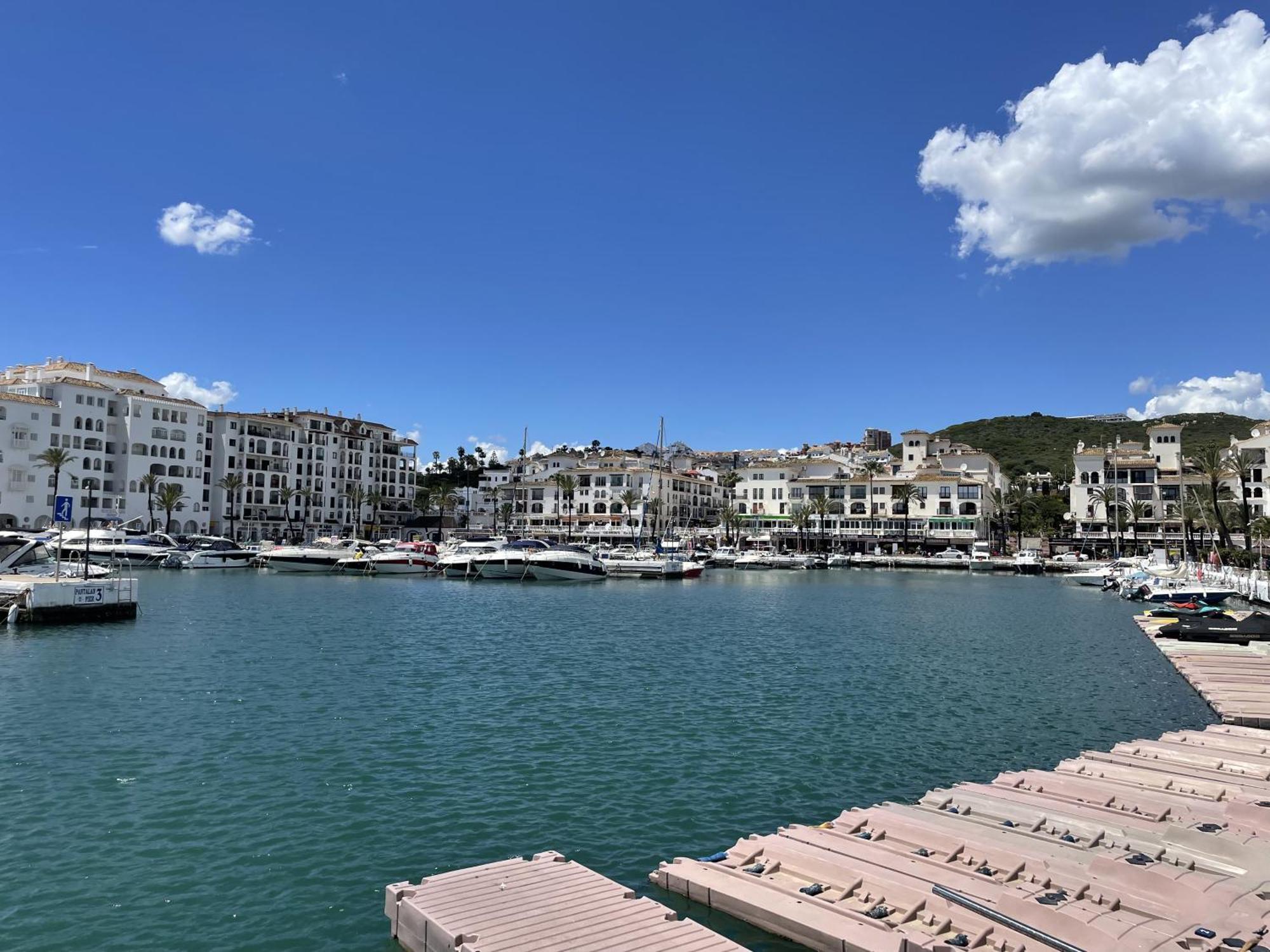 Apartamento En Marina Duquesa Castillo de Sabinillas Ngoại thất bức ảnh